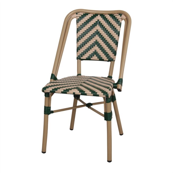 Silla Pacific Beige de ratán sintético beige y verde con estructura de aluminio, diseño apilable y moderno.