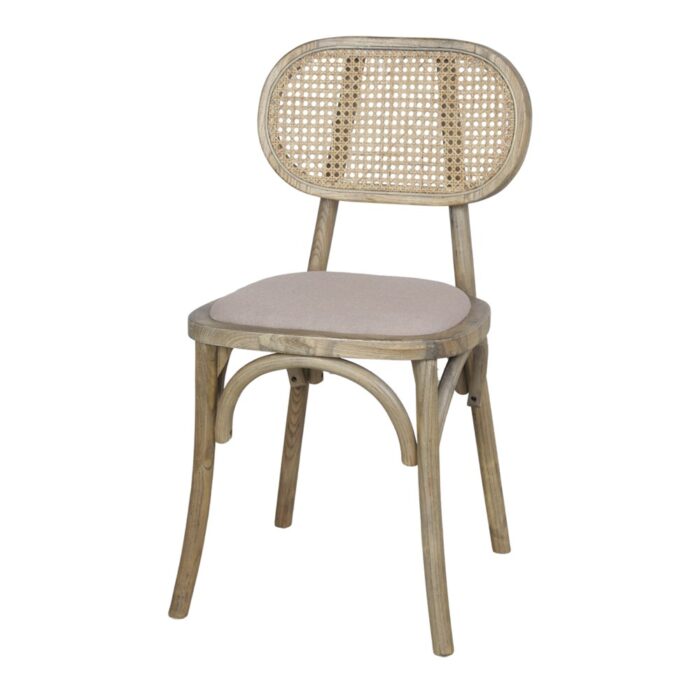 Silla de madera envejecida con asiento tapizado en taupe y respaldo de ratán tipo cannage, diseño elegante y funcional, ideal para interiores.