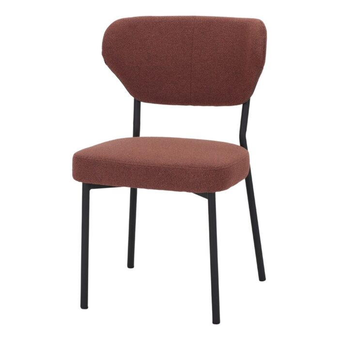 Silla Tapizada Poppy en color arcilla con estructura negra, diseño moderno y asiento acolchado, ideal para comedores y oficinas contemporáneas.