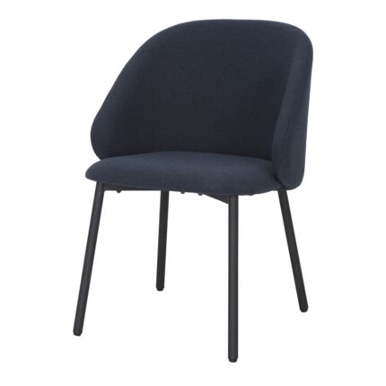 Silla azul marino con estructura negra y tapizado textil, diseño moderno y ergonómico, ideal para comedores y oficinas.